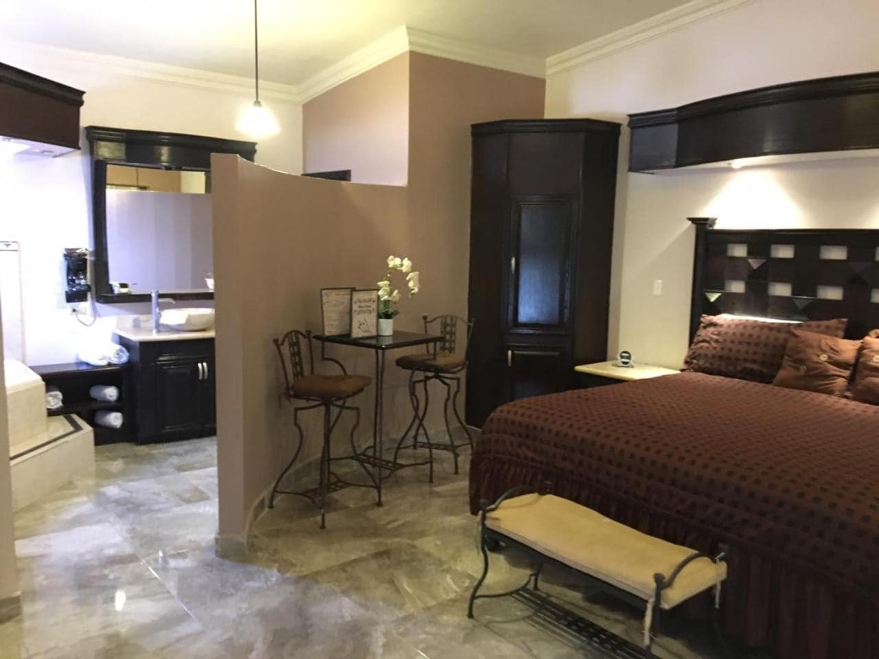 Maria Bonita Suites Agua Prieta Luaran gambar